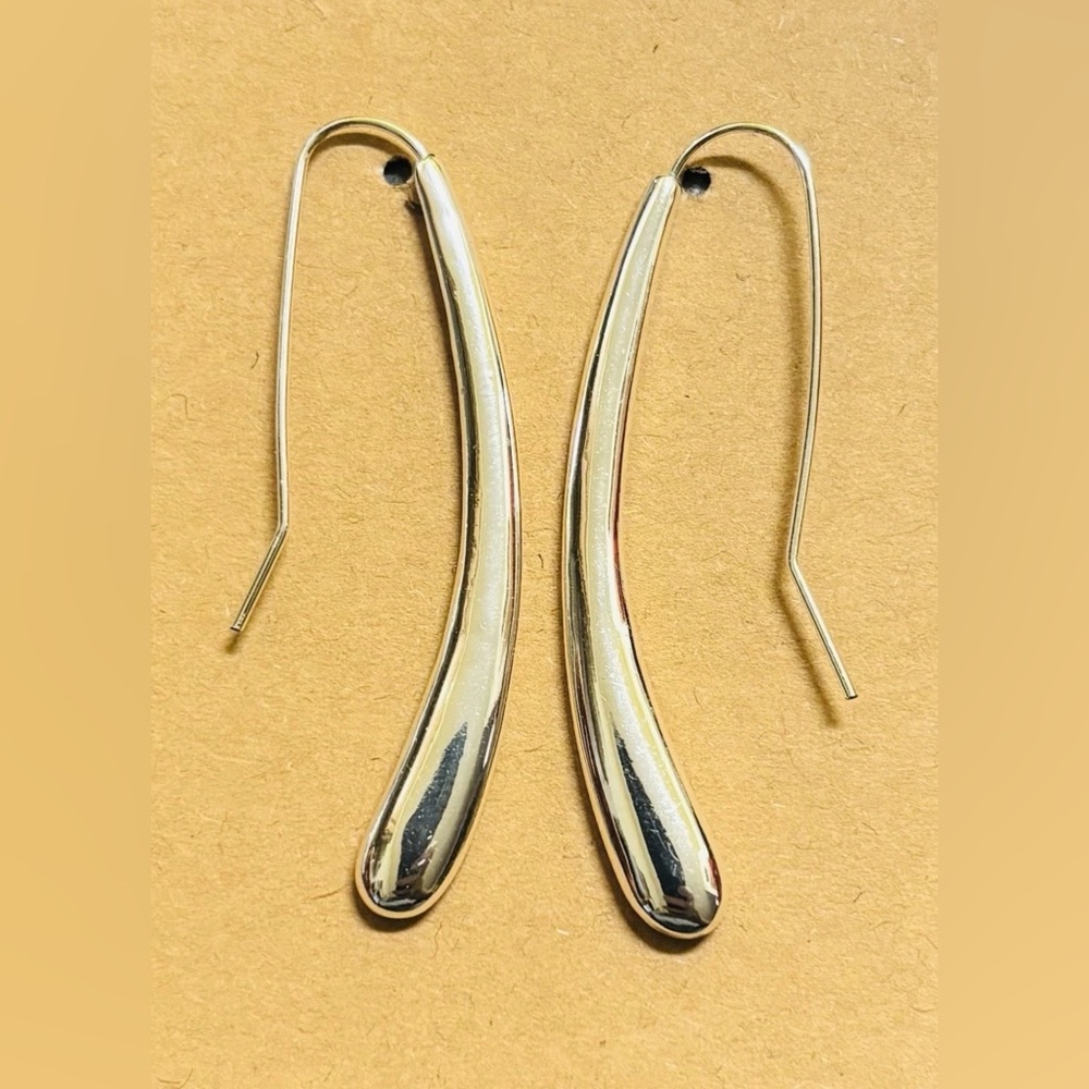 Robert Lee Morris RLM Soho Silver Tear Drop Earrings - Picture 2 of 4